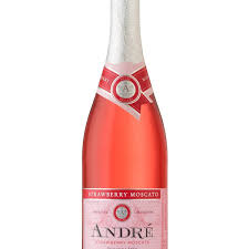Andre Strawberry Moscato 750ml