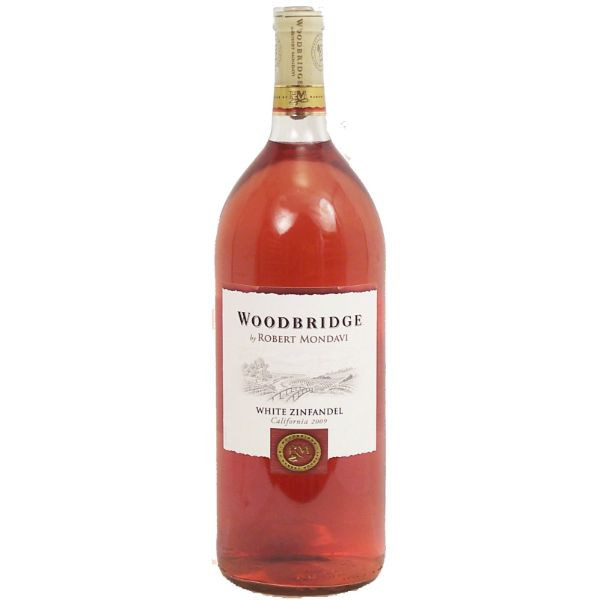 WOODBRIDGE WHITE ZINFANDE 1.5L