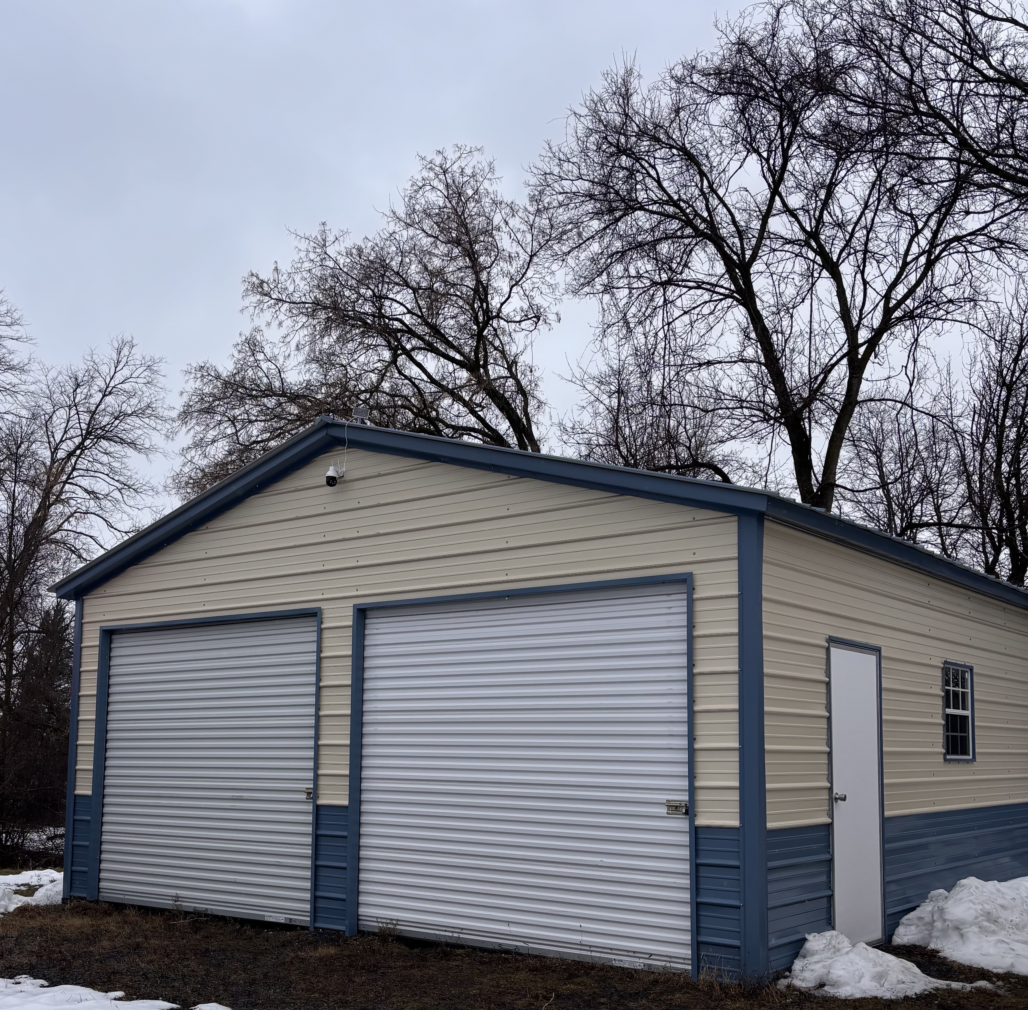 22x26x9 Metal Garage