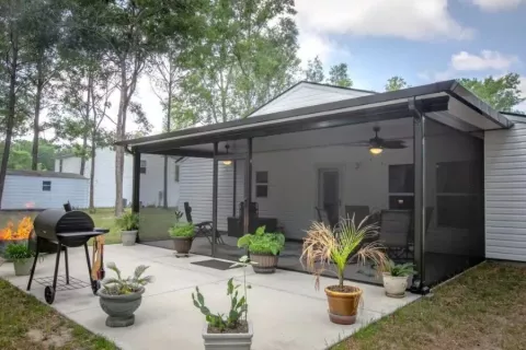 Screen room gallery 4