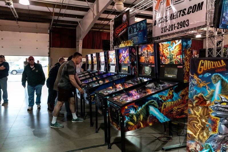 Pinball machines on the Pinball at the Zoo show floor