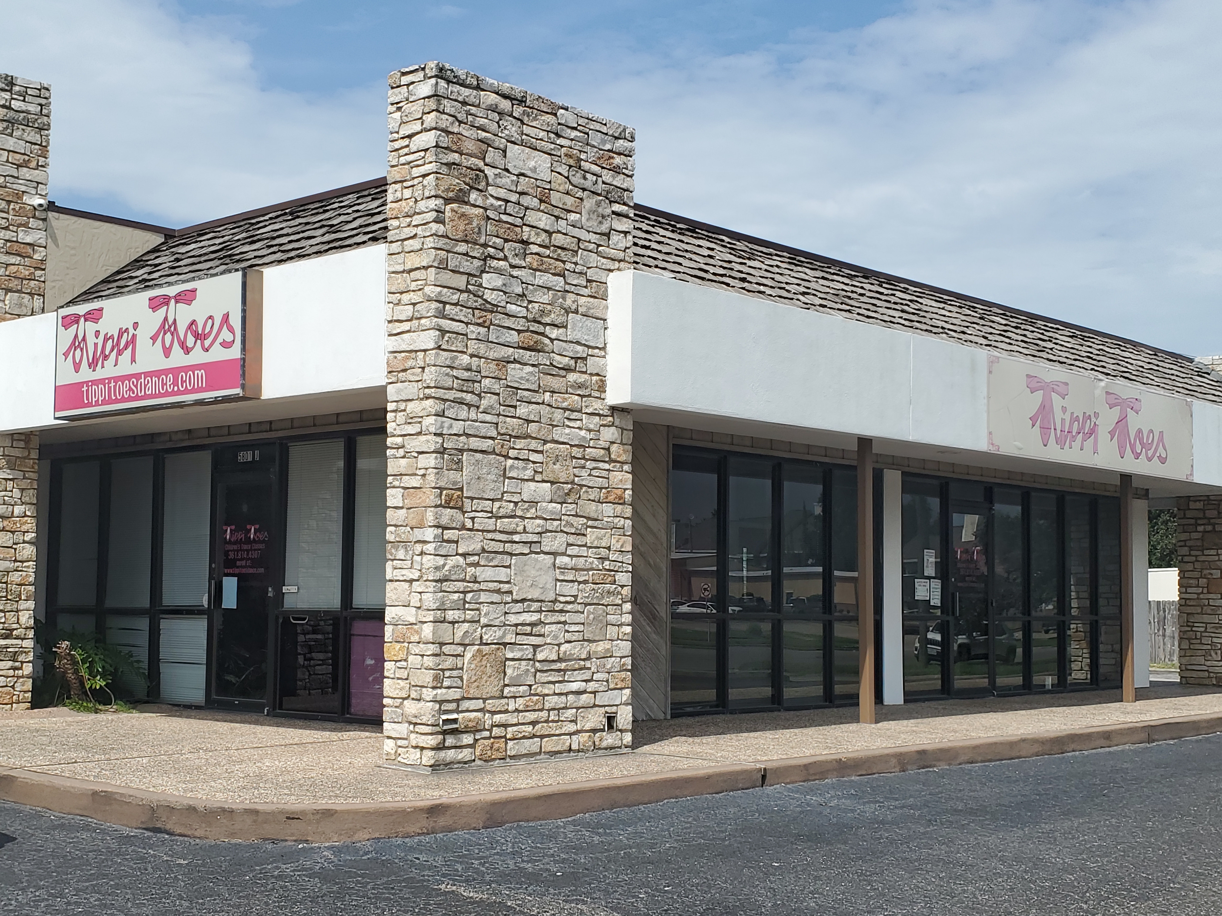 Tippi Toes Dance Co.