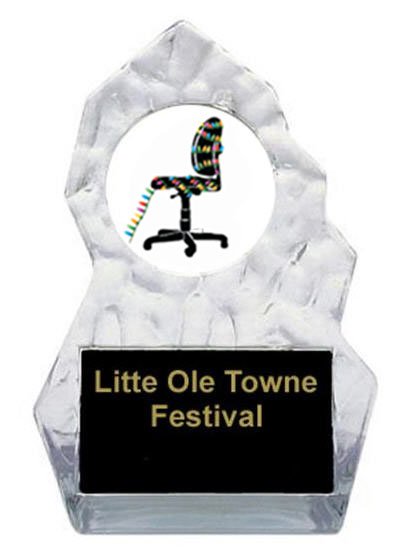 Lightning Sculpted Christmas Cubicle Trophy