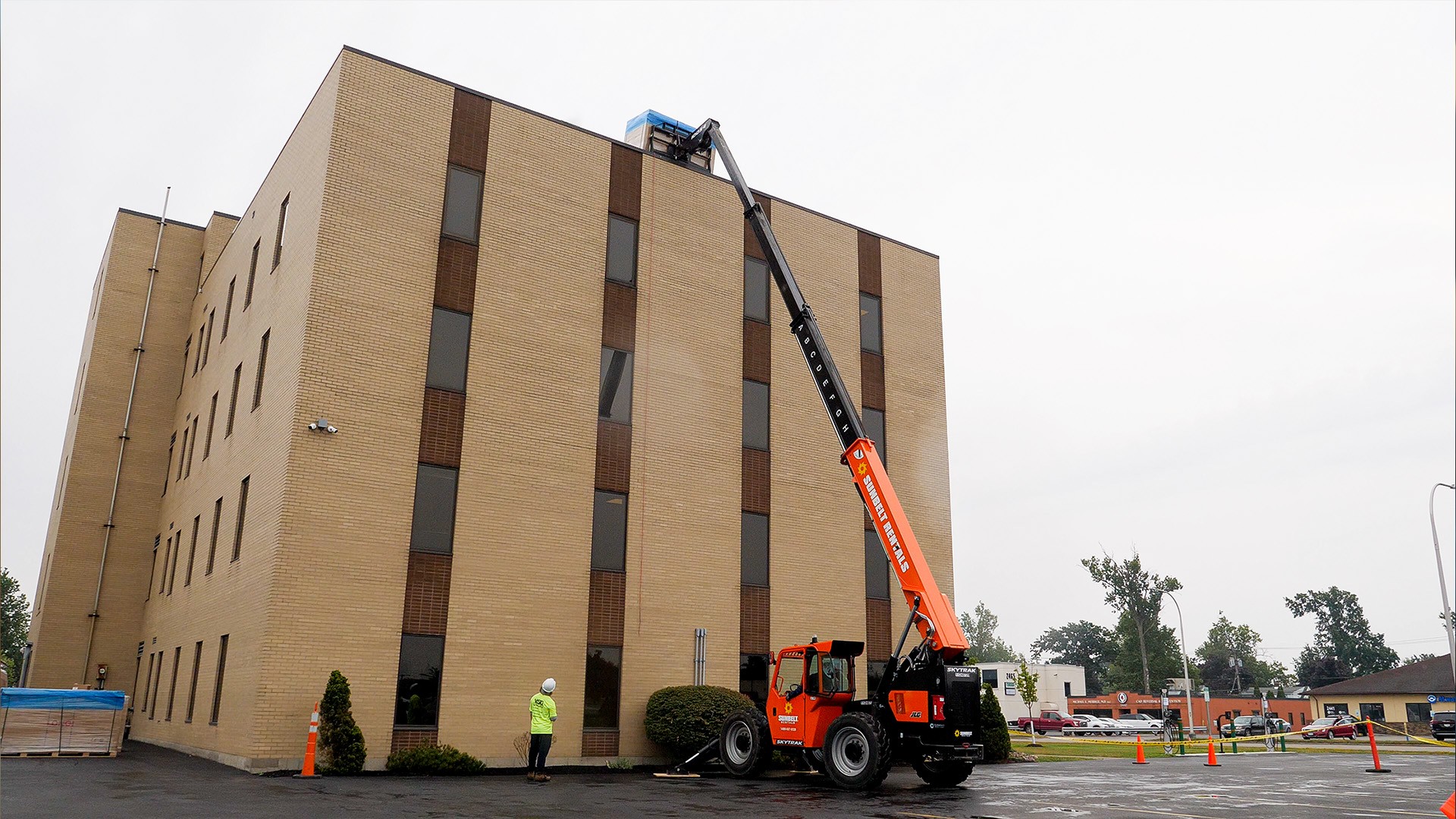 Thinking About Solar for Your Business? Here’s What to Expect