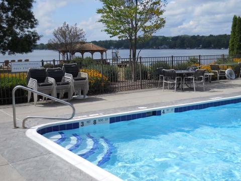 hotel outdoor pool in Canadaigua, NY