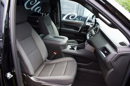 passenger side view of front seat of yukon