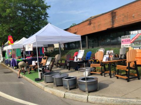 the adirondack guys tent and selling set up