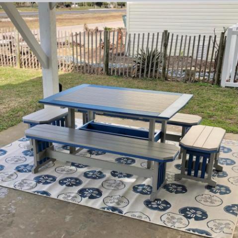 picnic table