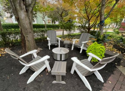 Breeo Smokeless, Wood Burning Fire Pit with Chairs Surrounding