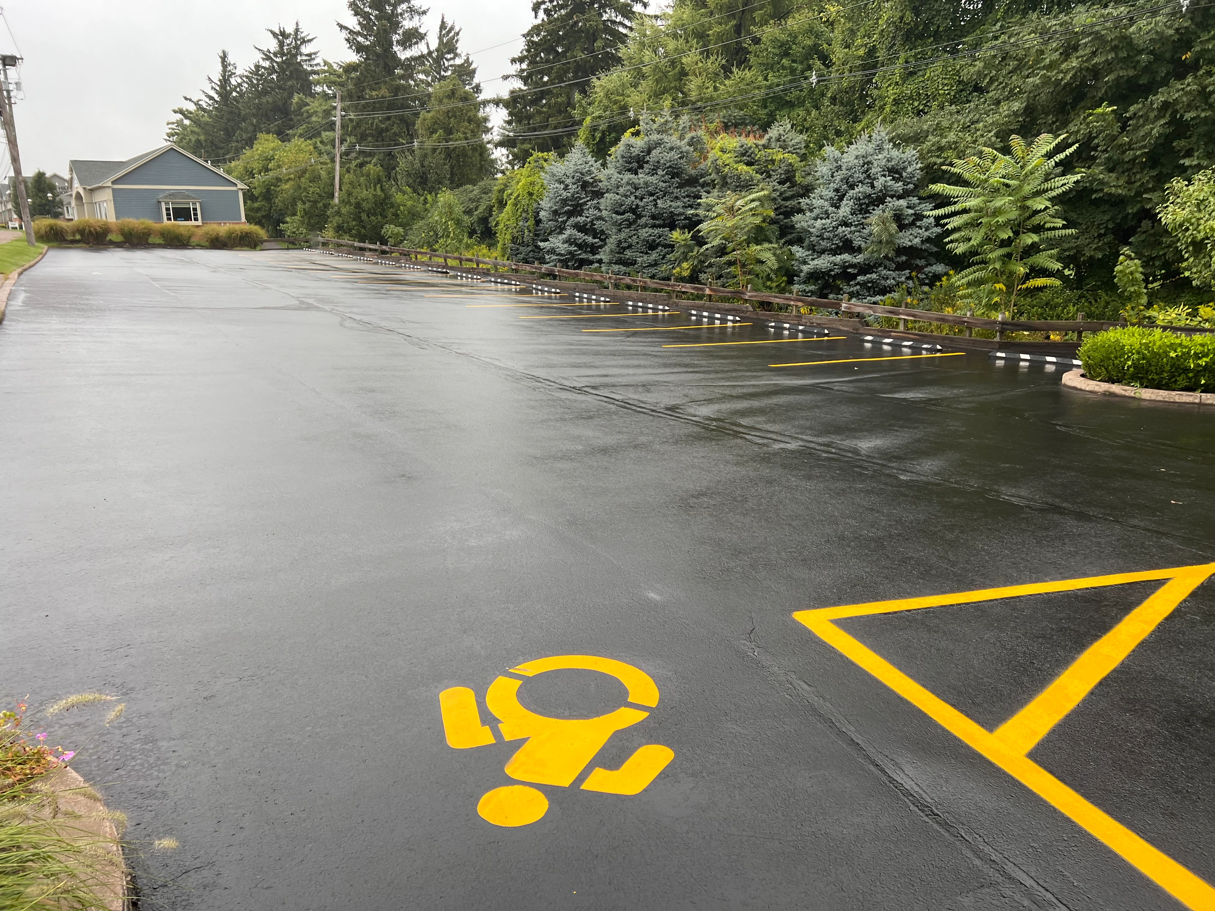 Professional asphalt sealcoating Western NY