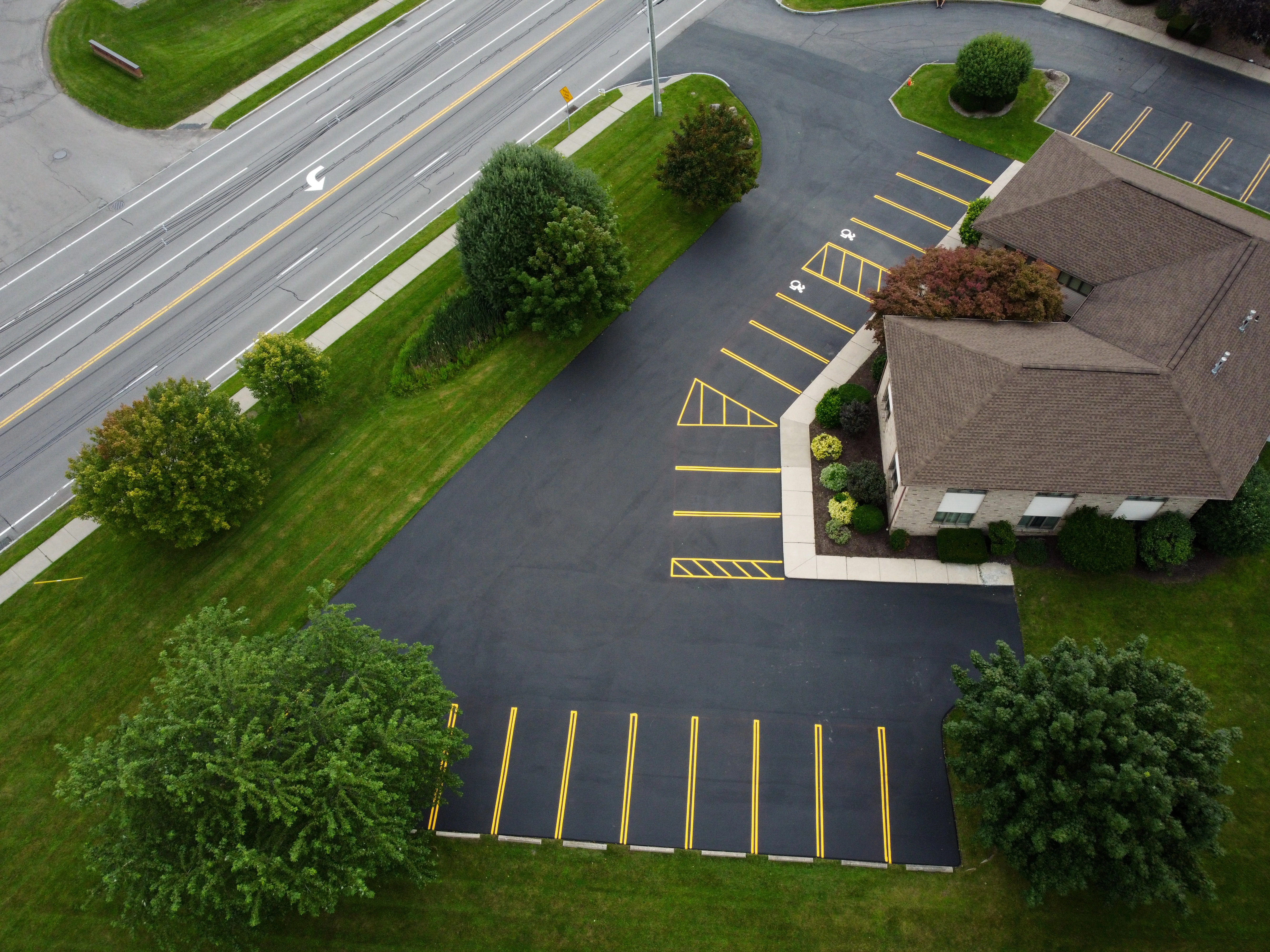 Commercial parking lot sealcoating Rochester NY
