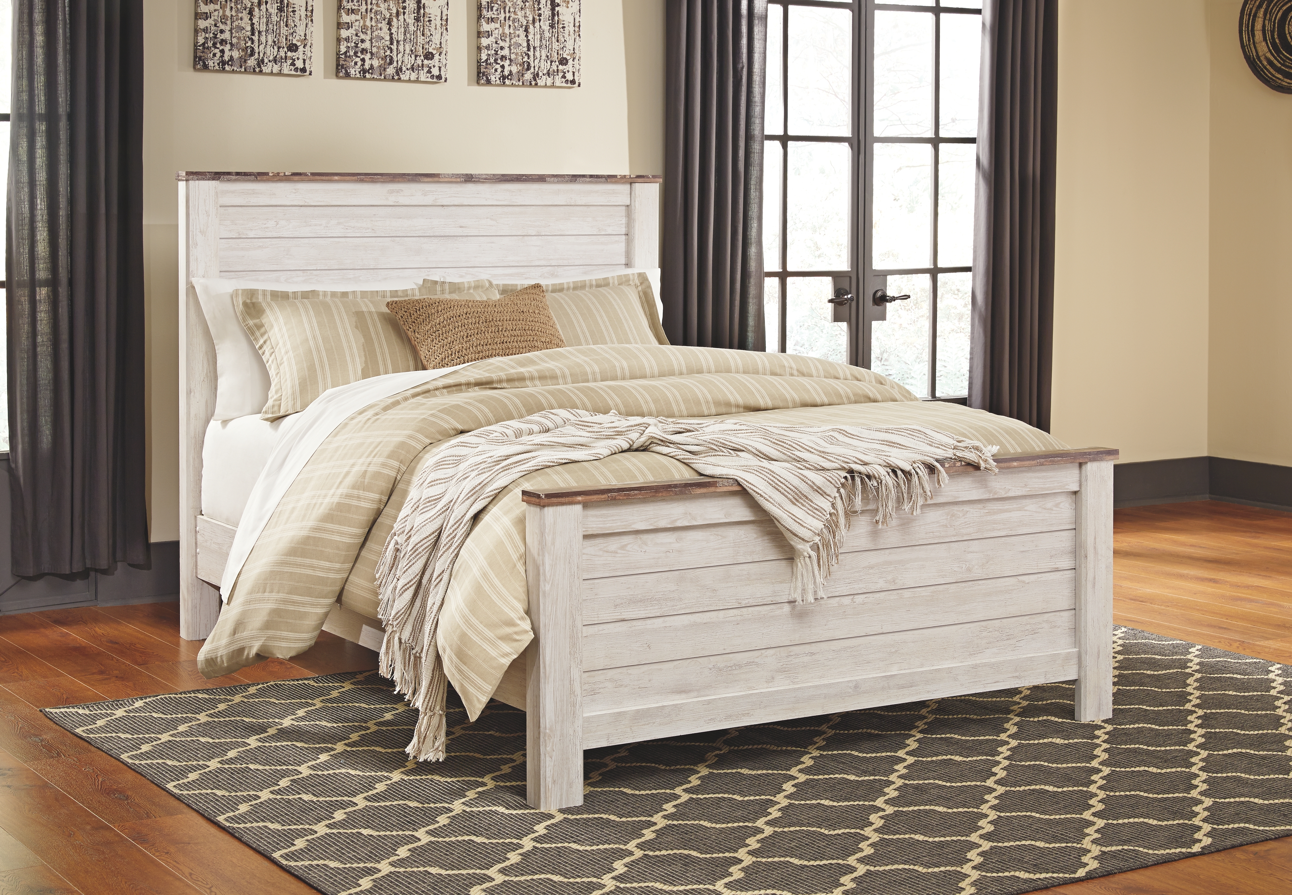 Willowton - Queen Panel Bed - Whitewash