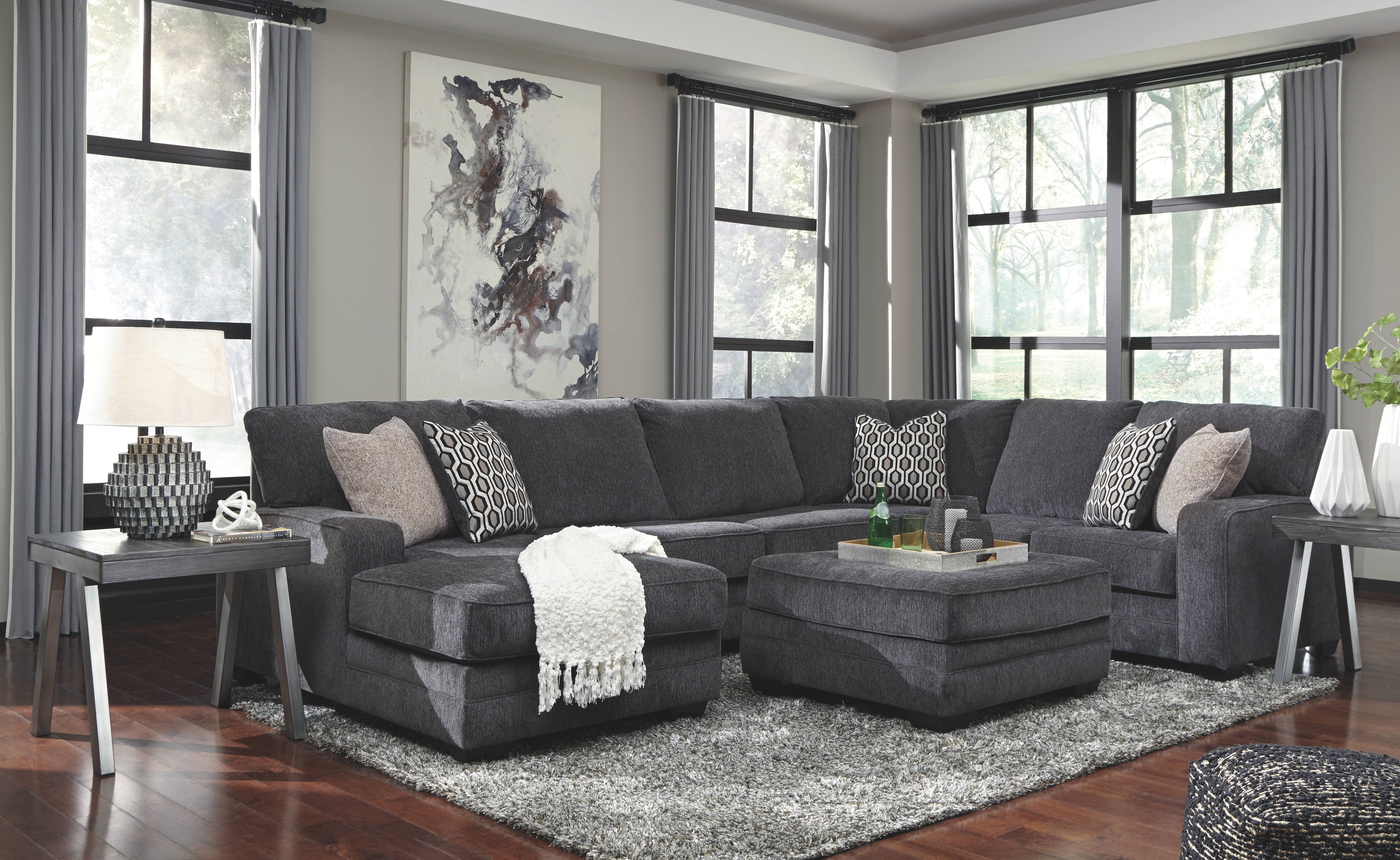 Tracling - 4 Pc. - Left Arm Facing Corner Chaise 3 Pc Sectional, Ottoman - Slate