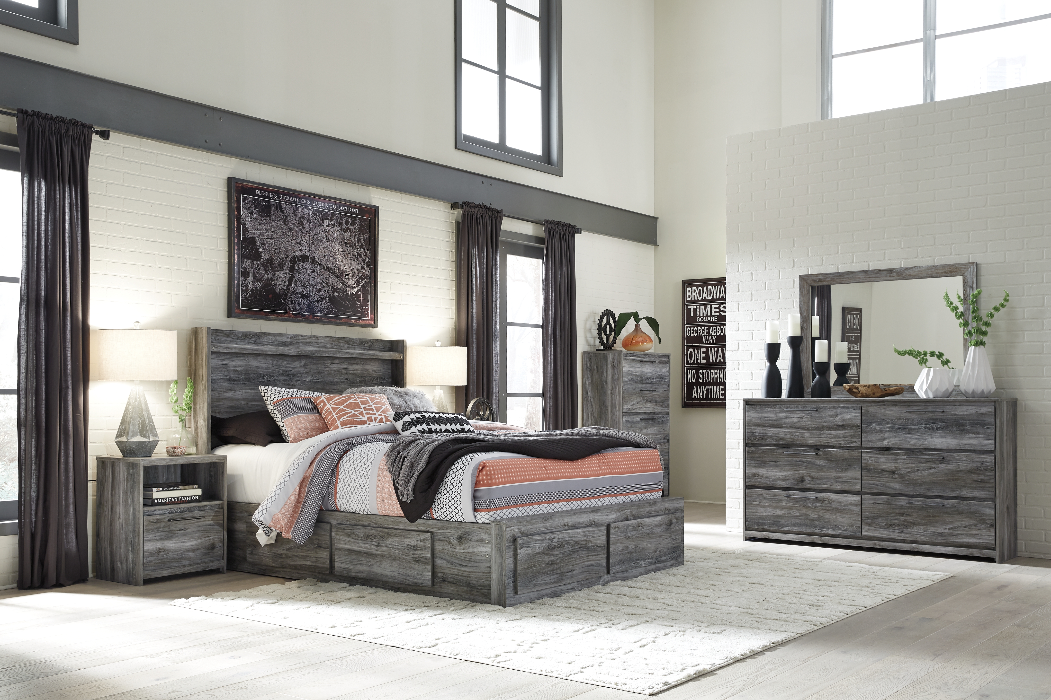 Baystorm - 10 Pc. - Dresser, Mirror, Chest, Queen Panel Bed with 6 Storage Drawers, 2 Nightstands - Gray