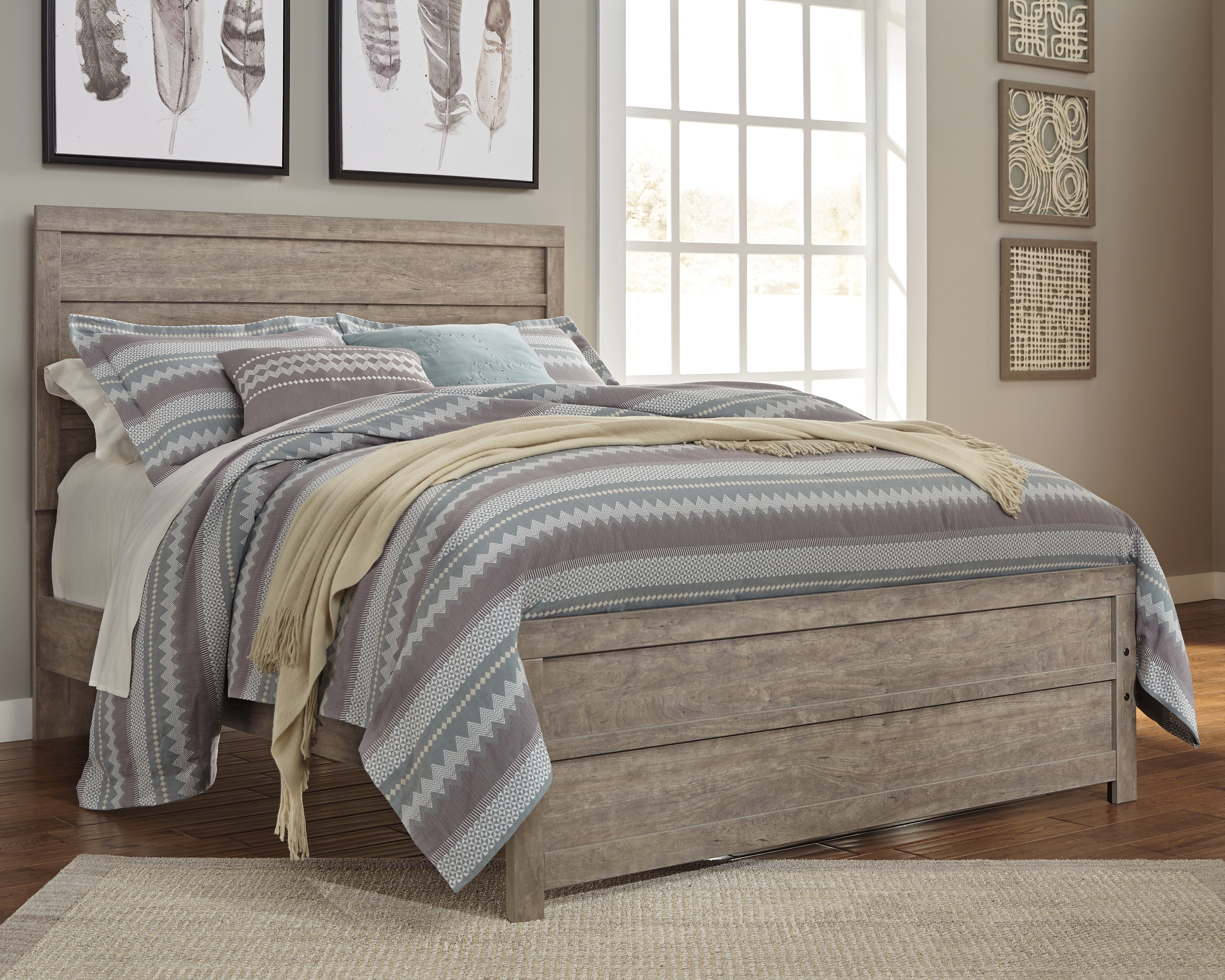 Culverbach - Queen Panel Bed - Gray
