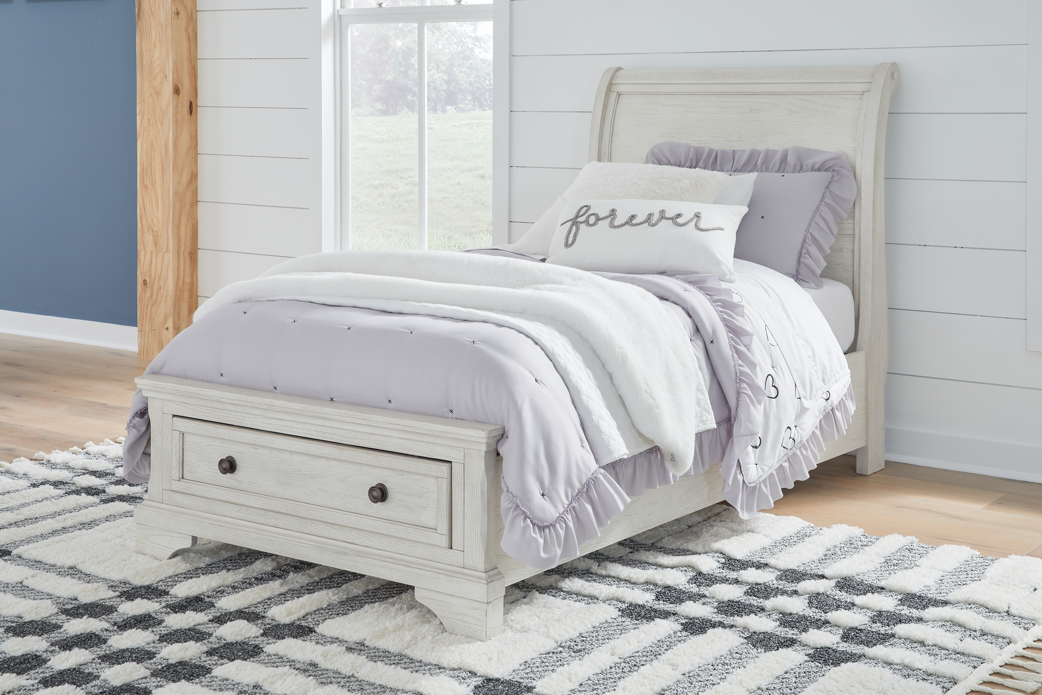 Robbinsdale - Twin Sleigh Storage Bed - Antique White
