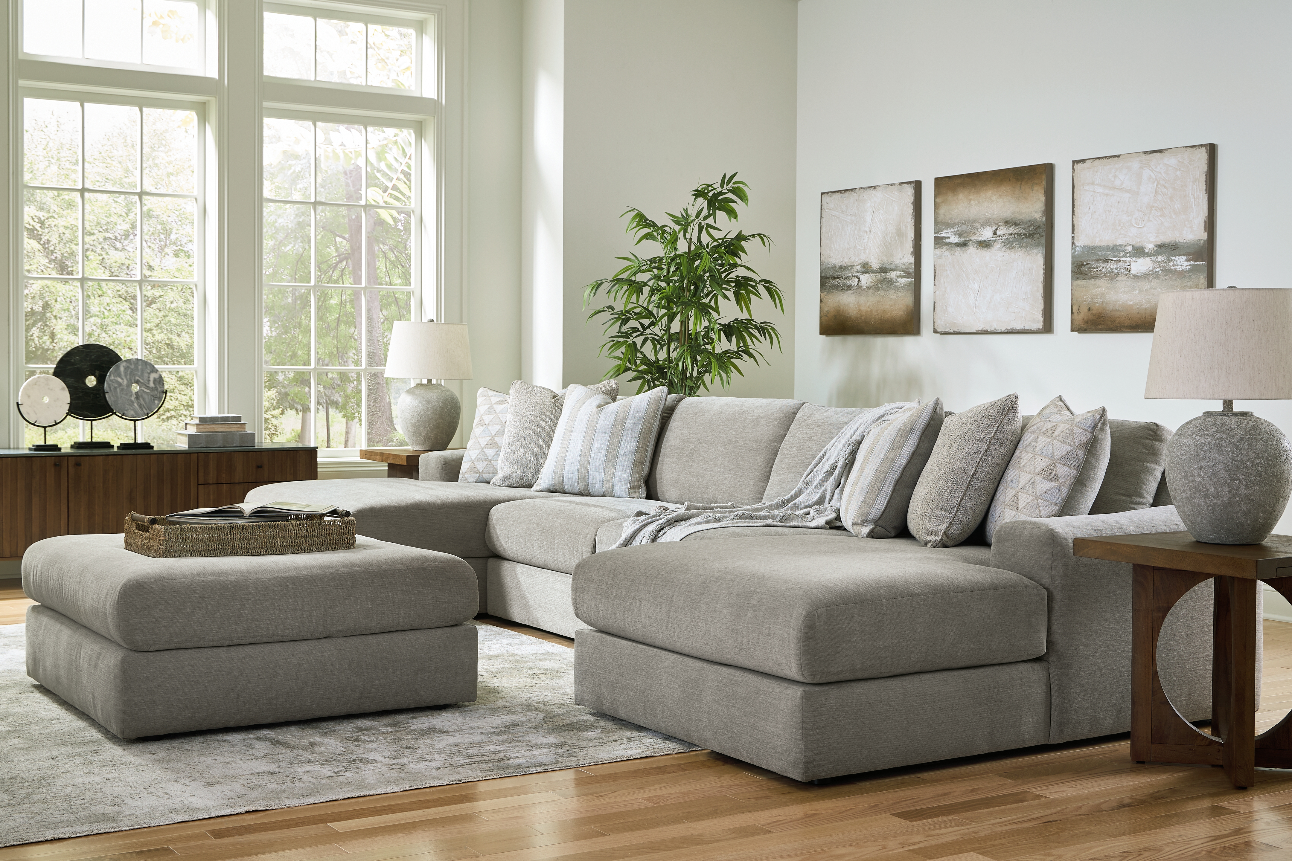 Avaliyah - 5 Pc. - 4-Piece Double Chaise Sectional, Ottoman - Ash