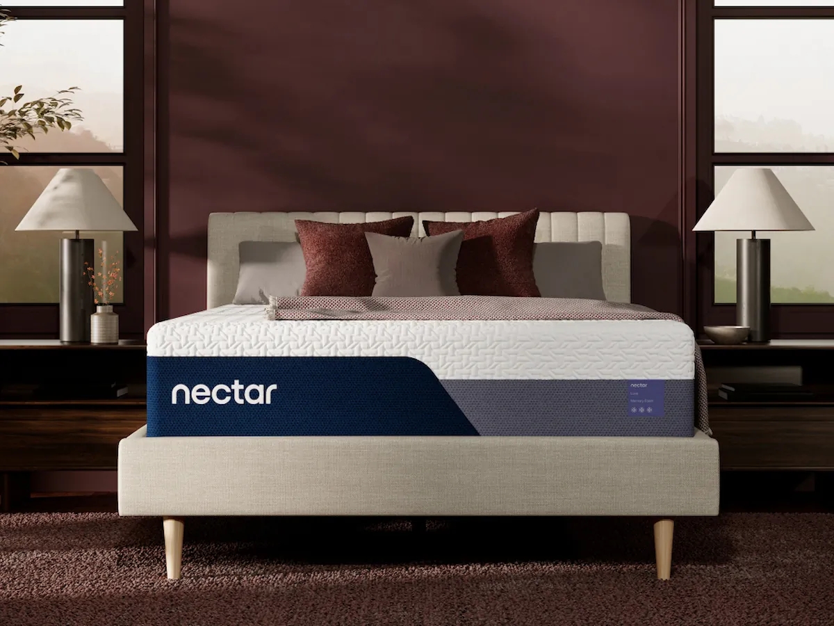 Nectar Luxe Memory Foam - Queen Mattress - White