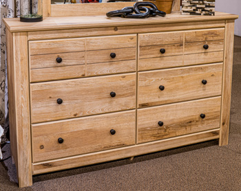 Makidern - Six Drawer Dresser - Tan