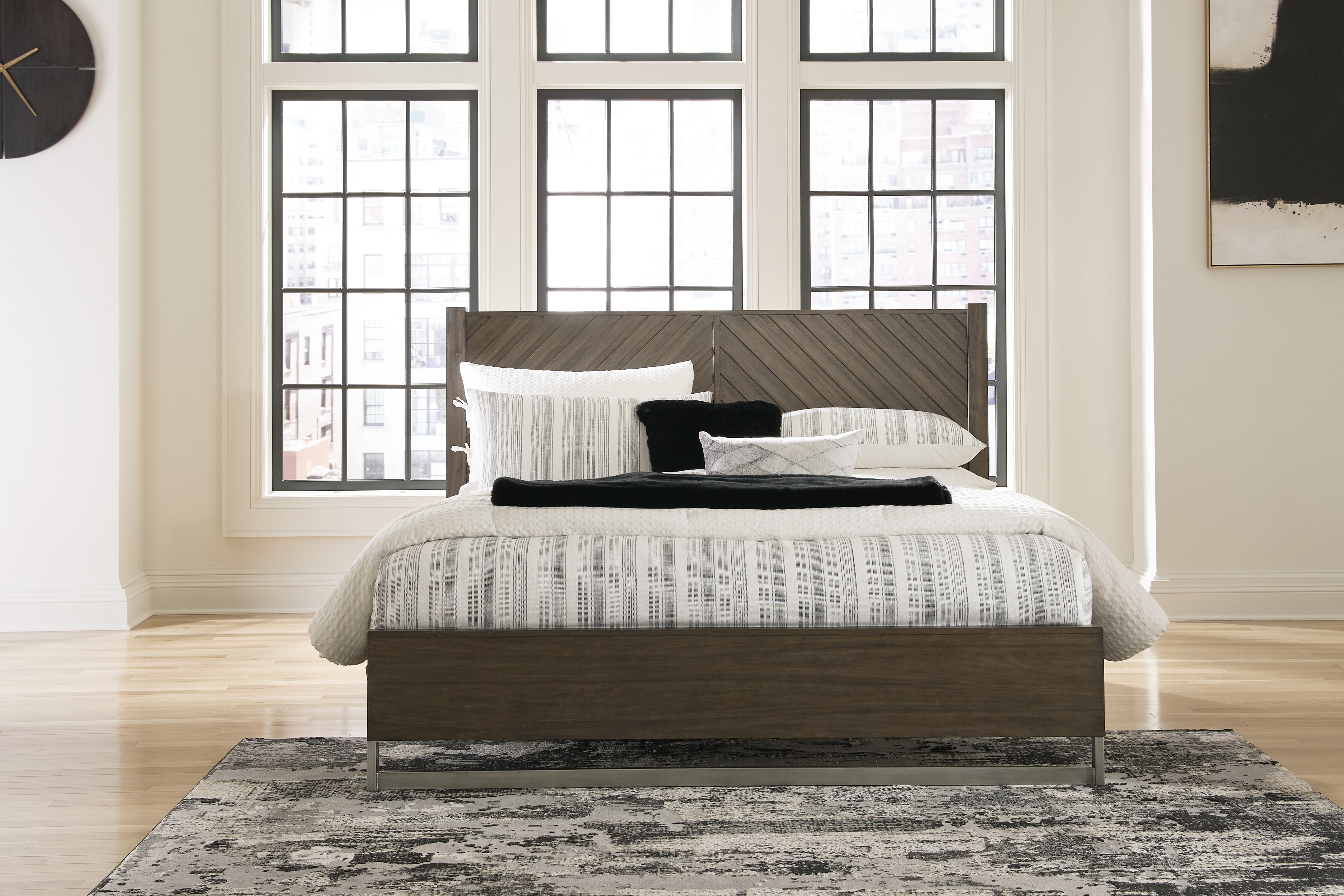Arkenton - Queen Panel Bed - Grayish Brown