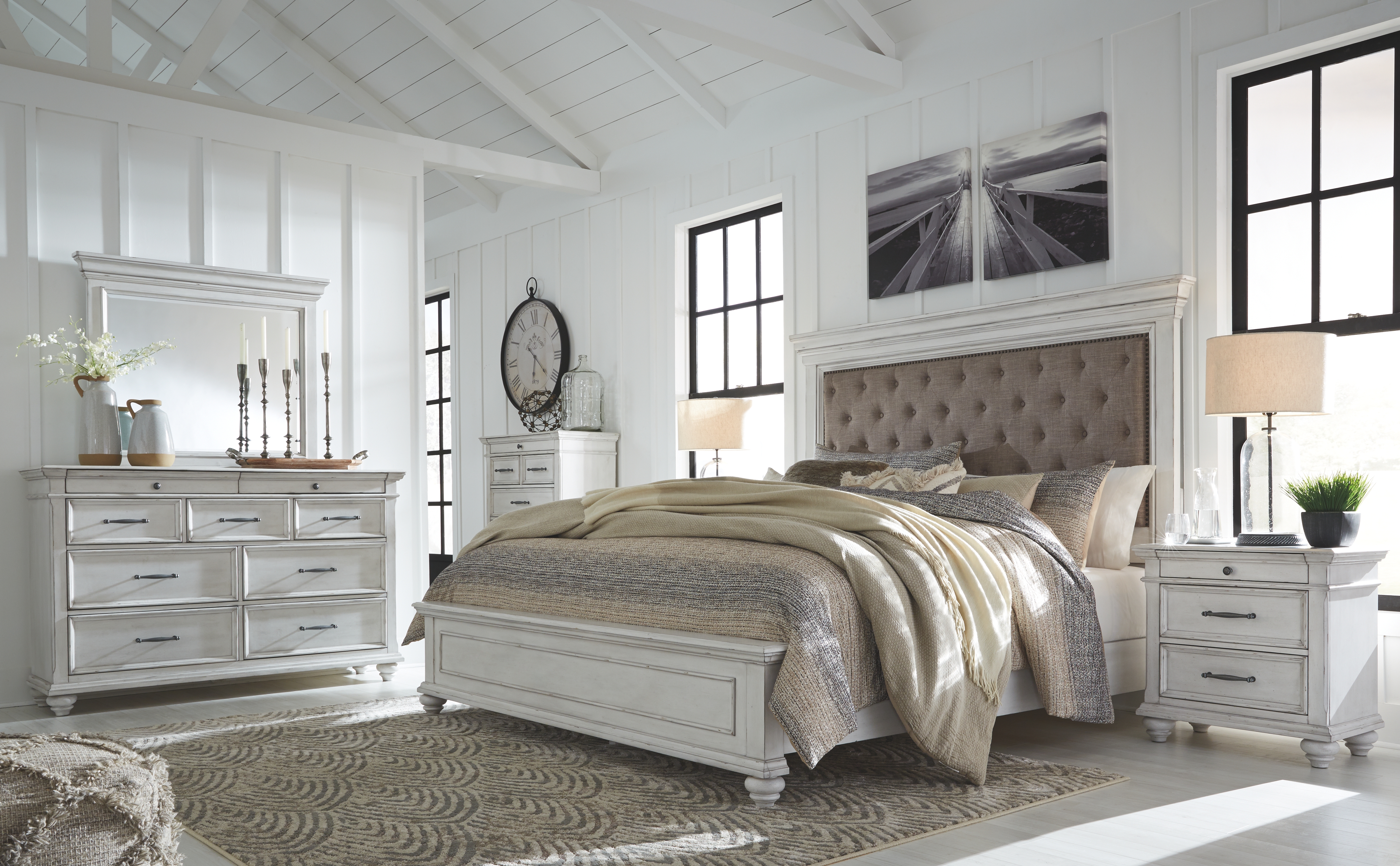 Kanwyn - 8 Pc. - Dresser, Mirror, Chest, King Upholstered Panel Bed, 2 Nightstands - Whitewash