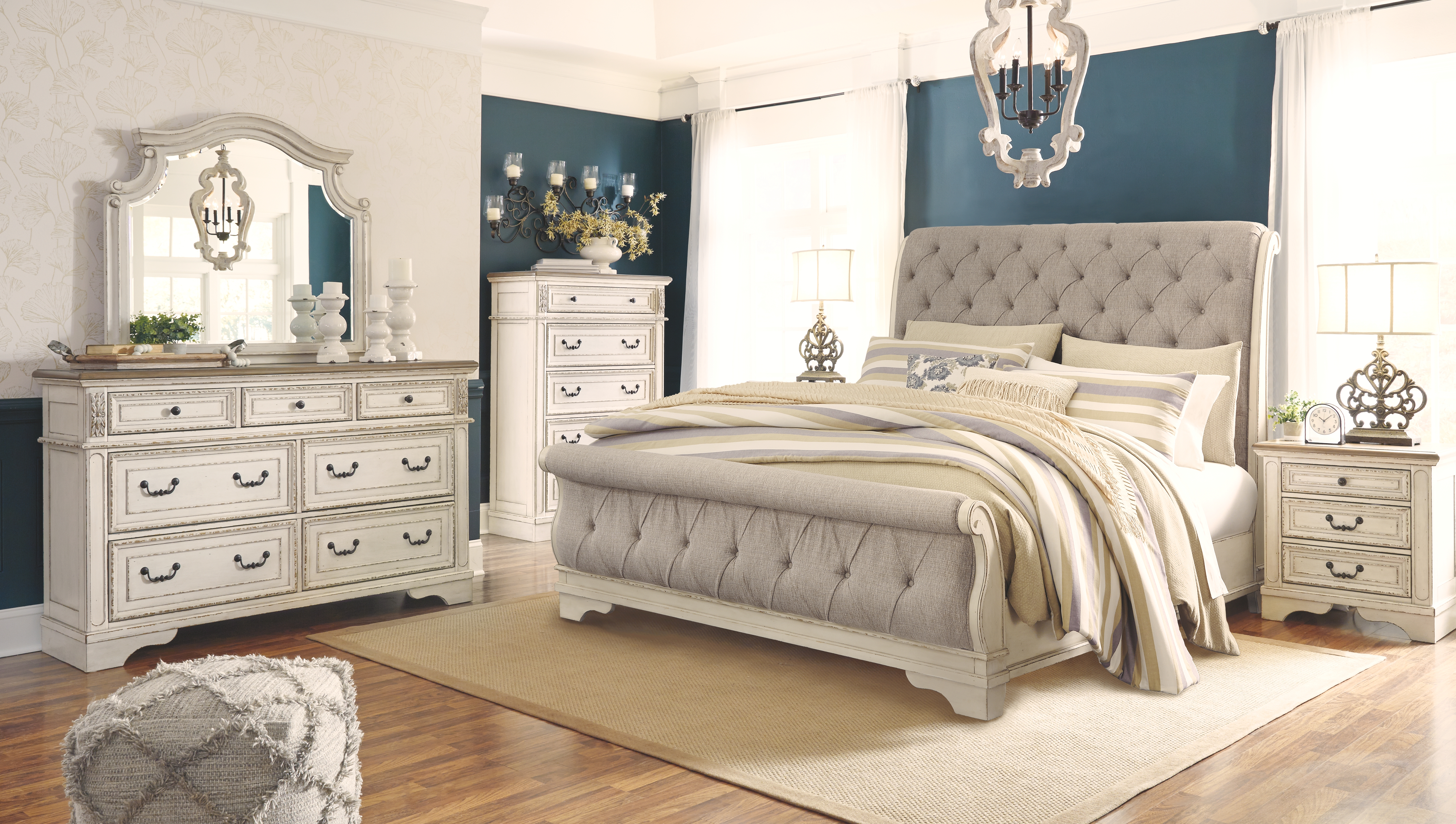 Realyn - 6 Pc. - Dresser, Mirror, Chest, Queen Upholstered Sleigh Bed - Two-tone