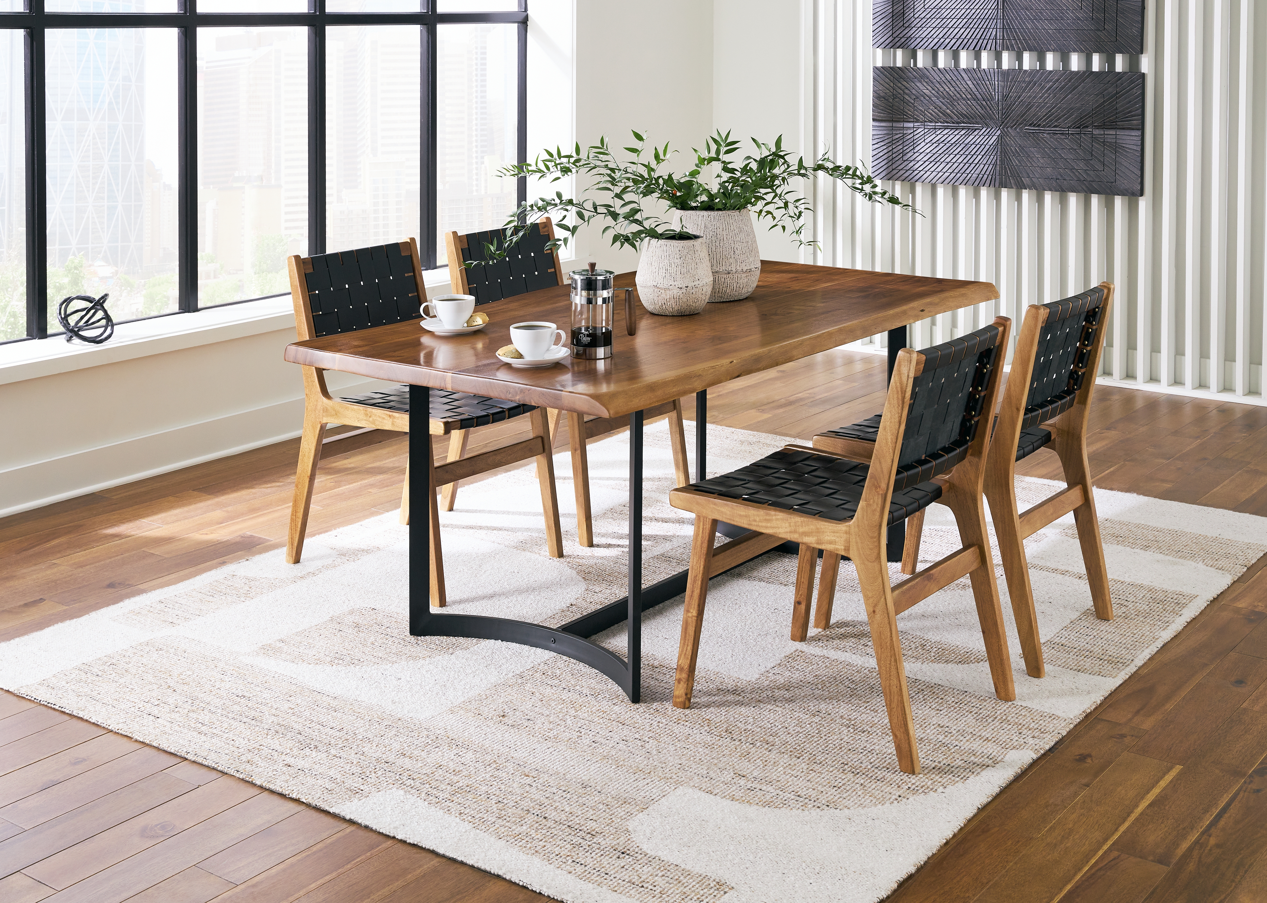 Fortmaine - 5 Pc. - Dining Table, 4 Side Chairs - Brown / Black