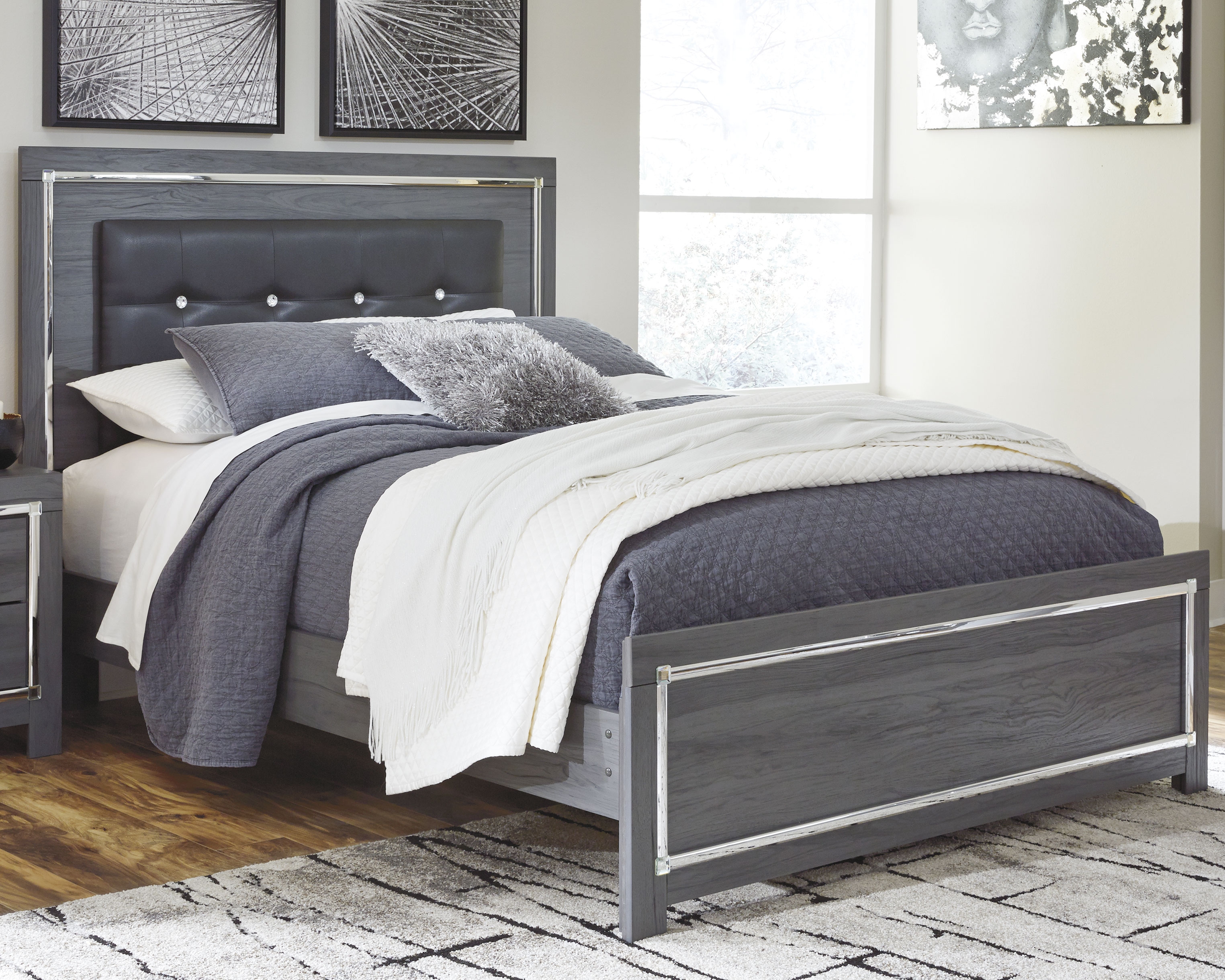 Lodanna - Queen Panel Bed - Gray