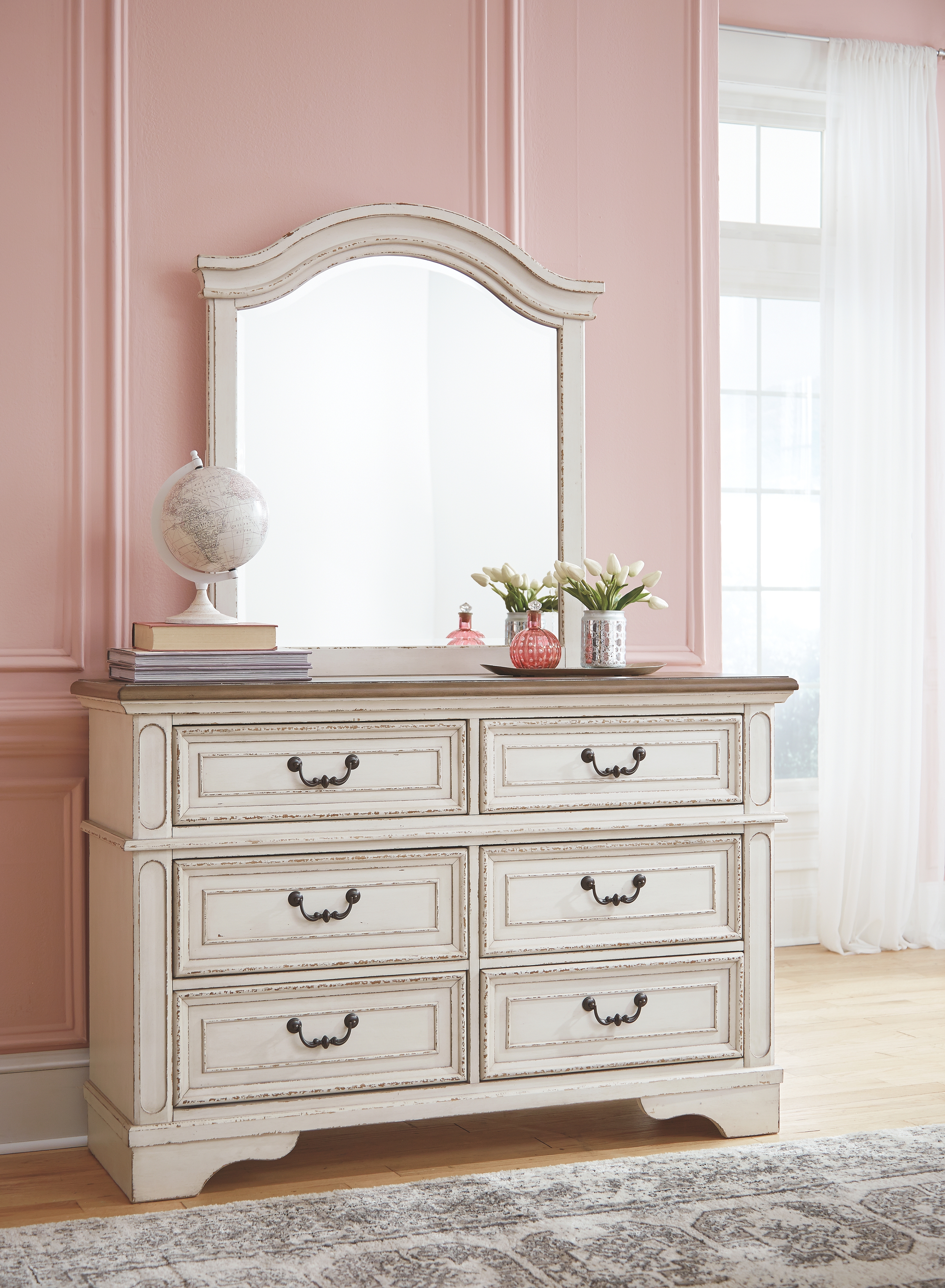 Realyn - Dresser, Mirror - 6-drawer - Two-tone