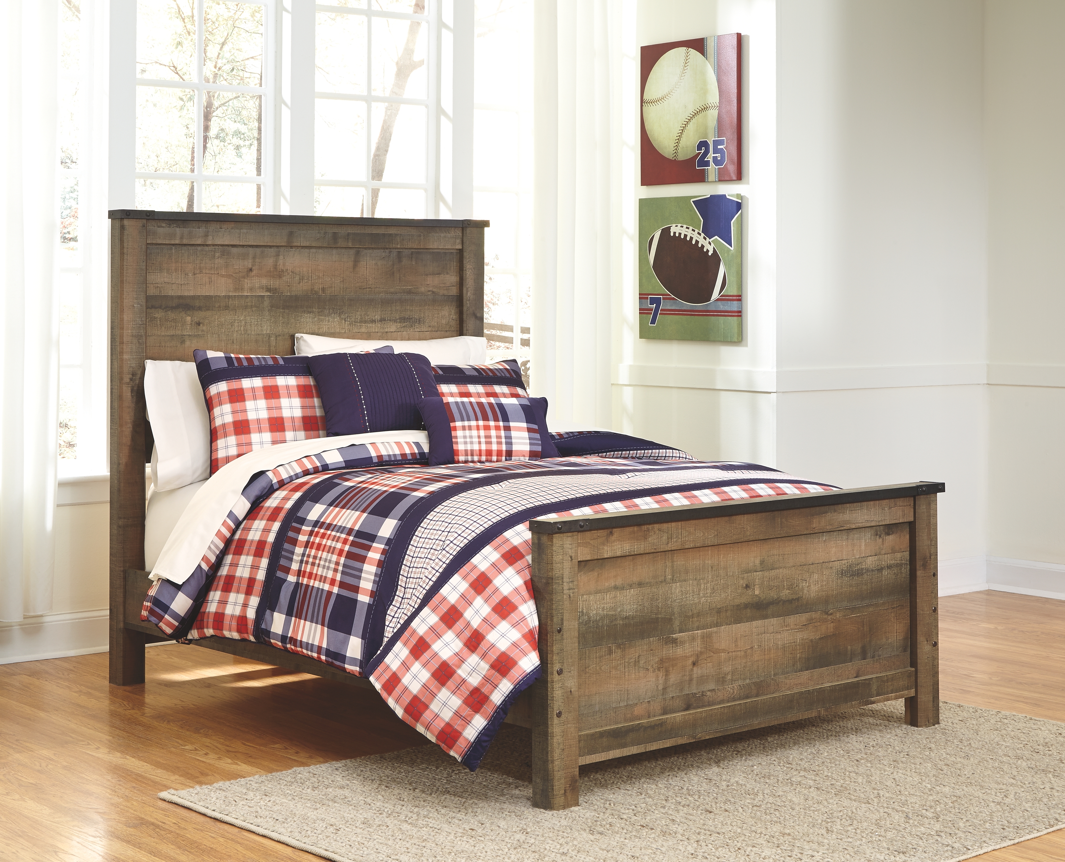 Trinell - Full Panel Bed - Brown