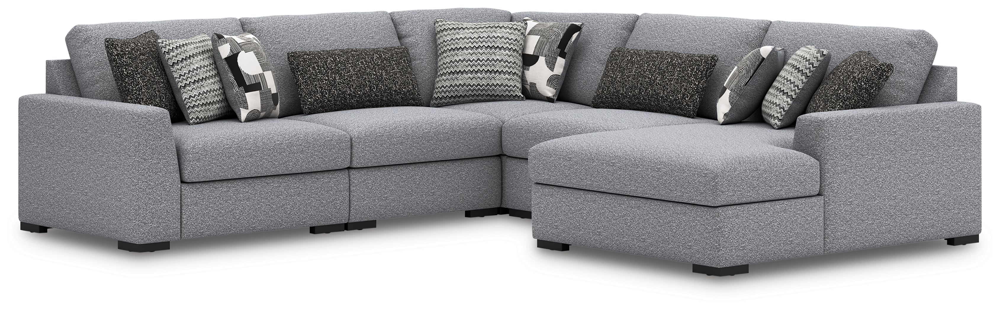 Bealton - 5-Piece Sectional With RAF Corner Chaise - Salt and Pepper