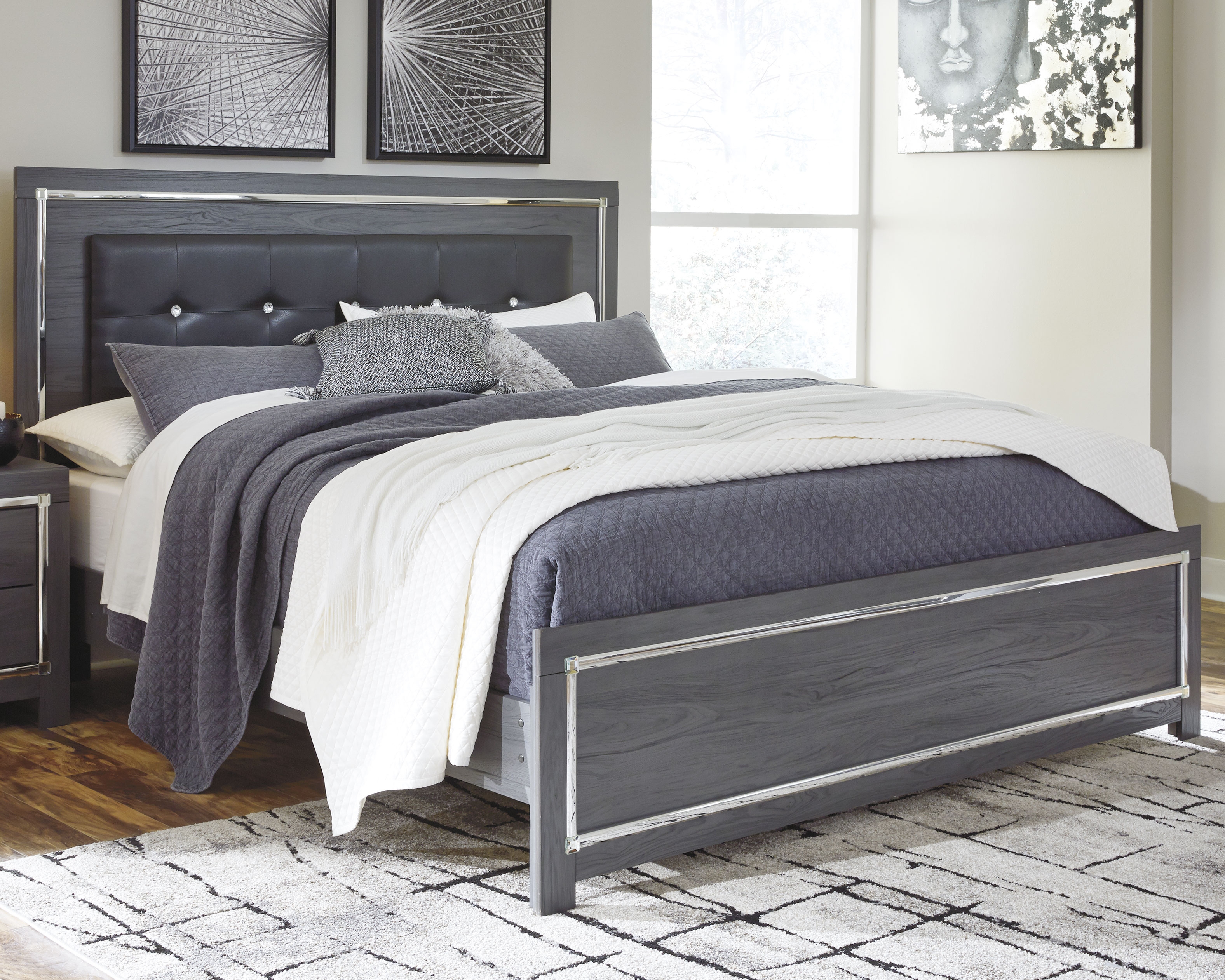 Lodanna - King Panel Bed - Gray