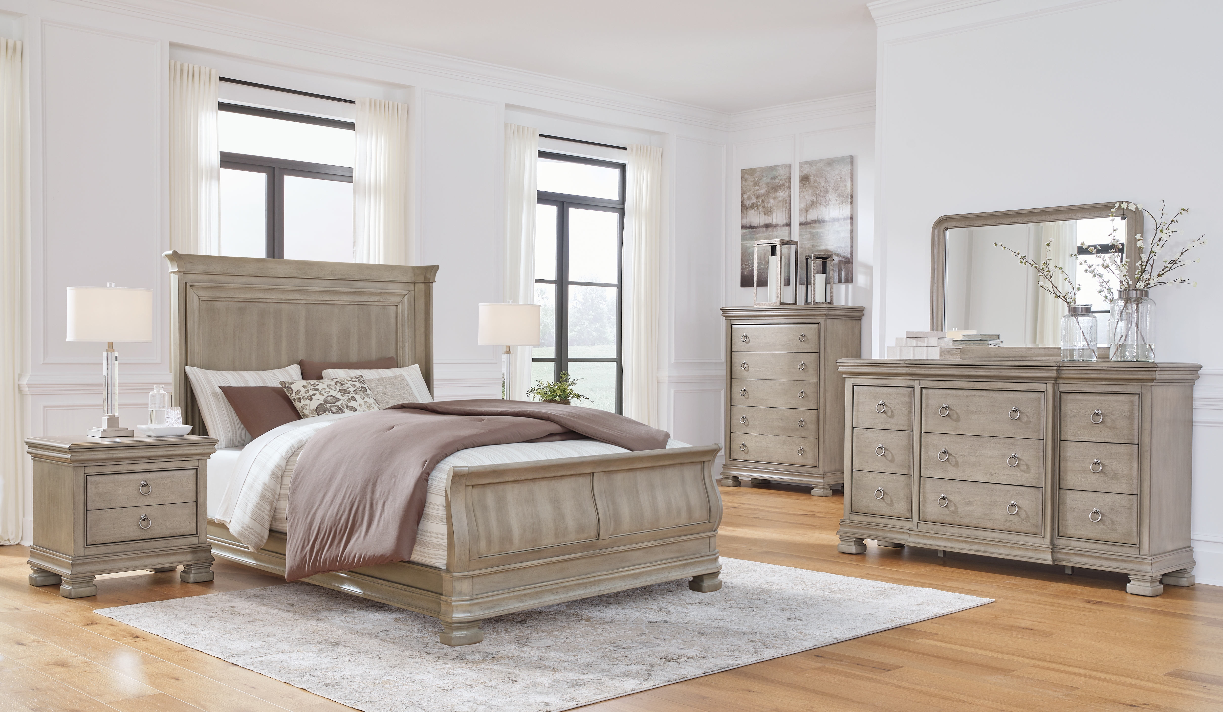 Lexorne - 4 Pc. - Dresser, Mirror, Queen Sleigh Bed - Gray