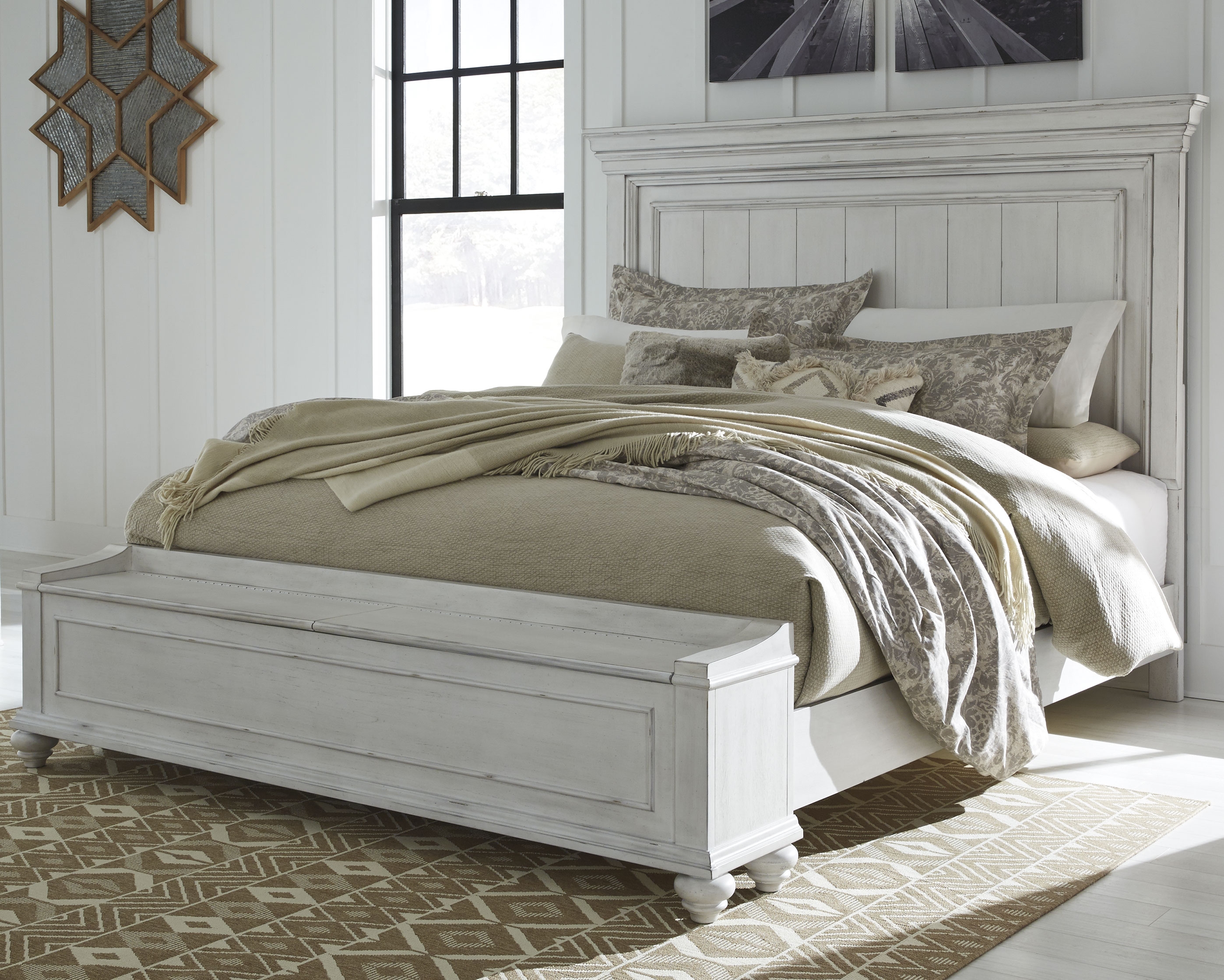 Kanwyn - Queen Panel Bed with Storage Bench - Whitewash