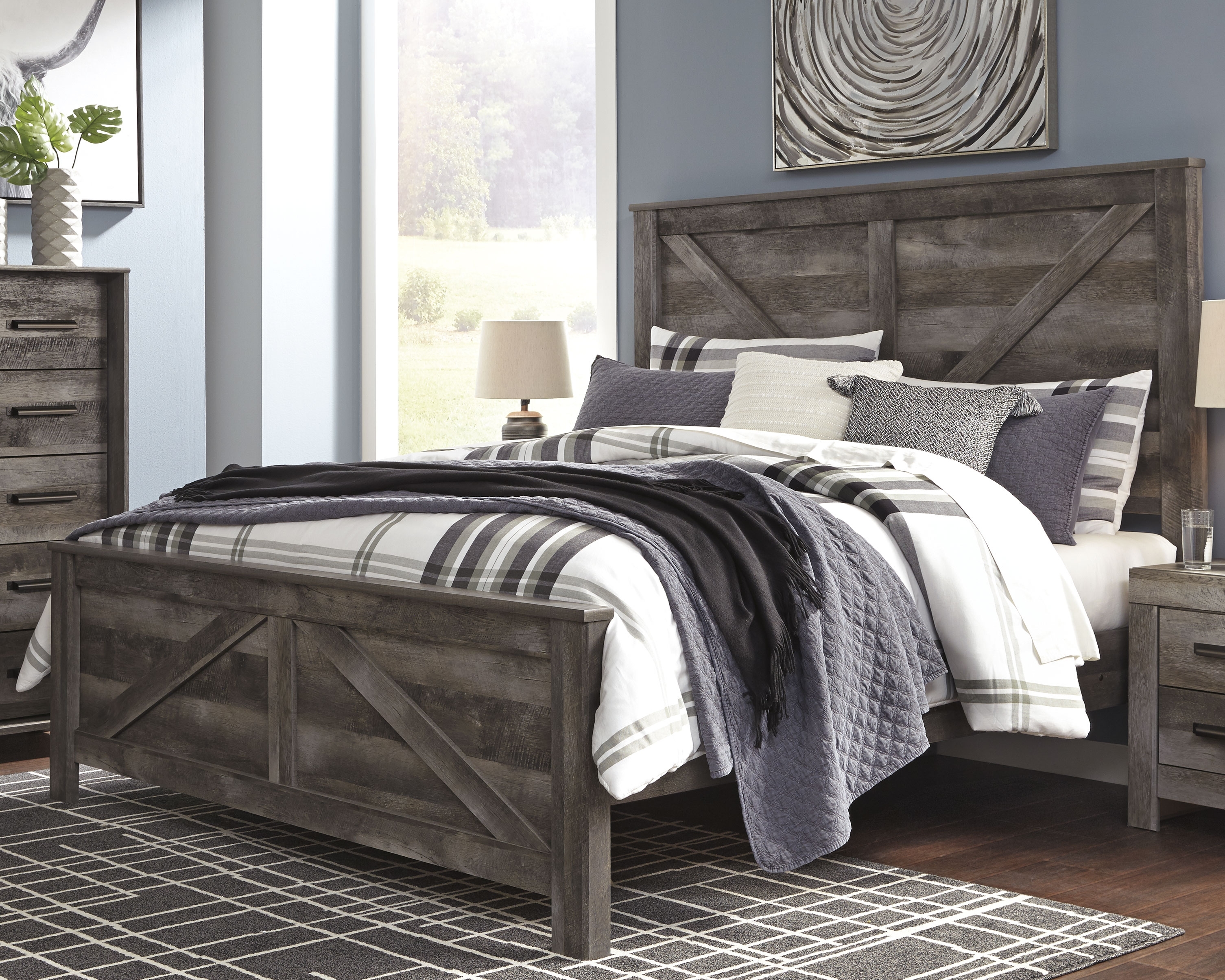 Wynnlow - King Crossbuck Panel Bed - Gray