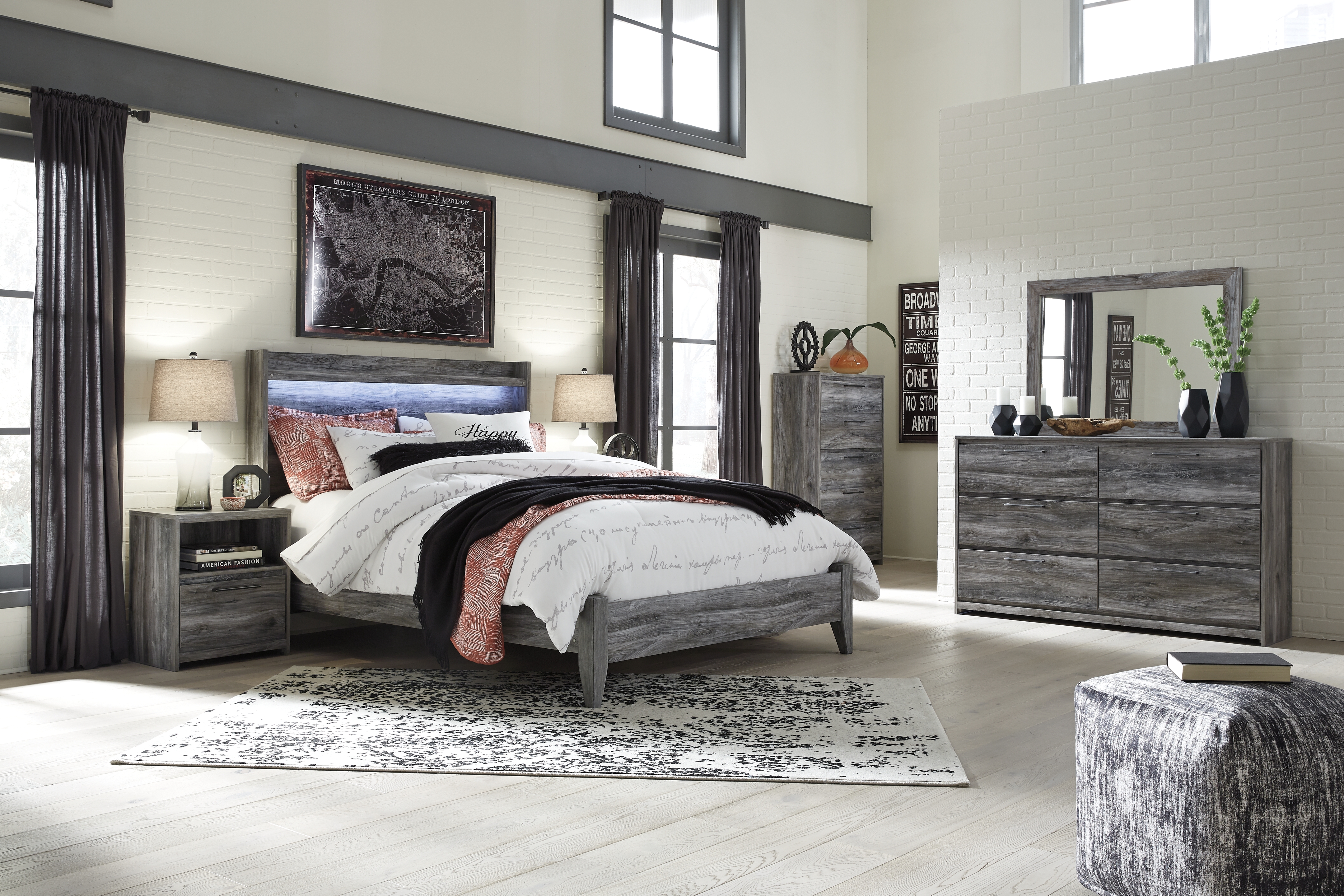 Baystorm - 7 Pc. - Dresser, Mirror, Chest, King Panel Bed, 2 Nightstands - Gray