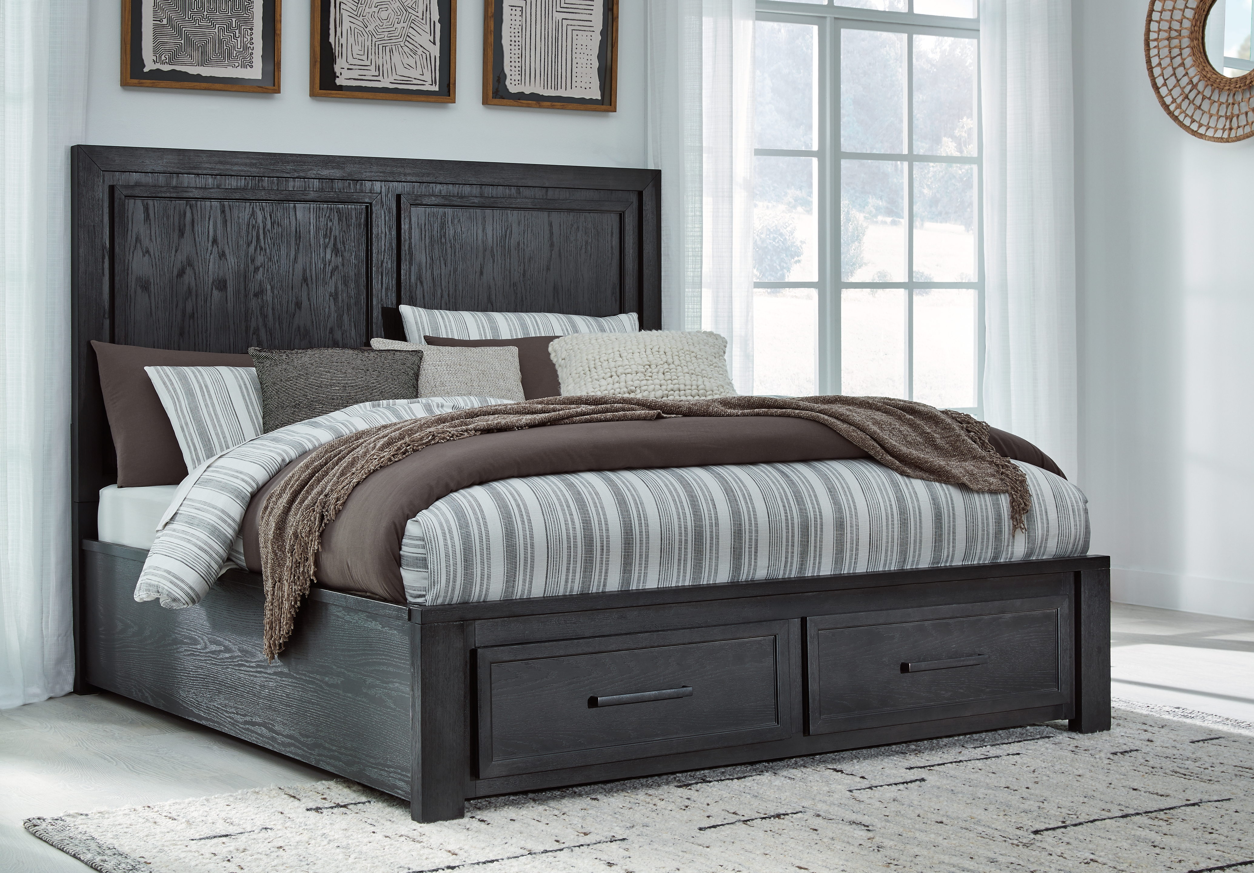 Foyland - King Panel Storage Bed - Black / Brown