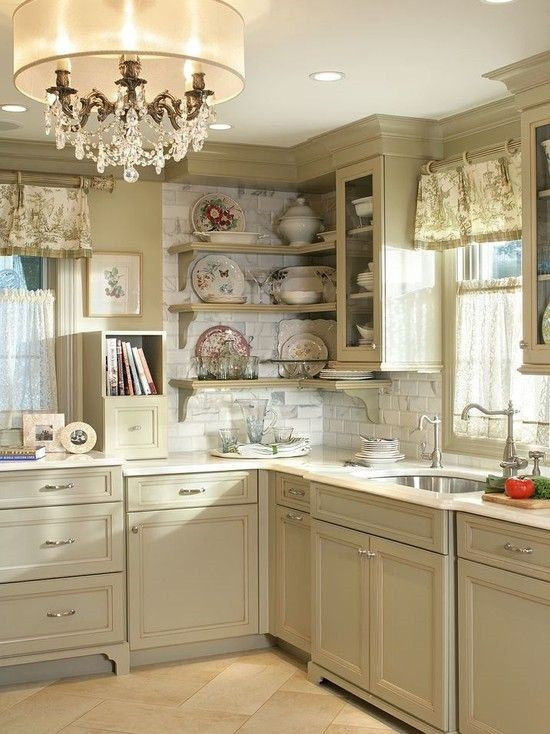 French Vanilla Color Kitchen Cabinets
