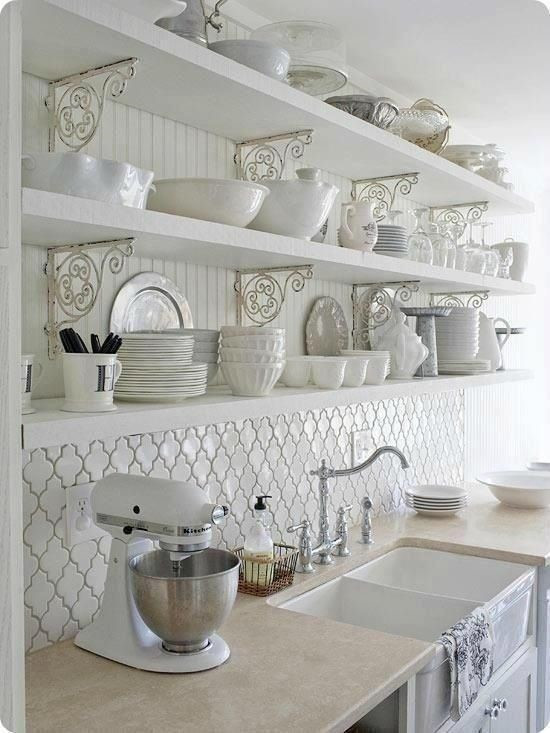 Arabesque kitchen tile backsplash
