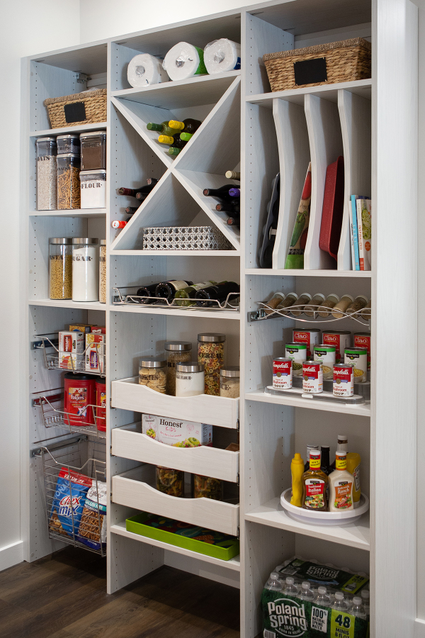 Custom pantry storage organization