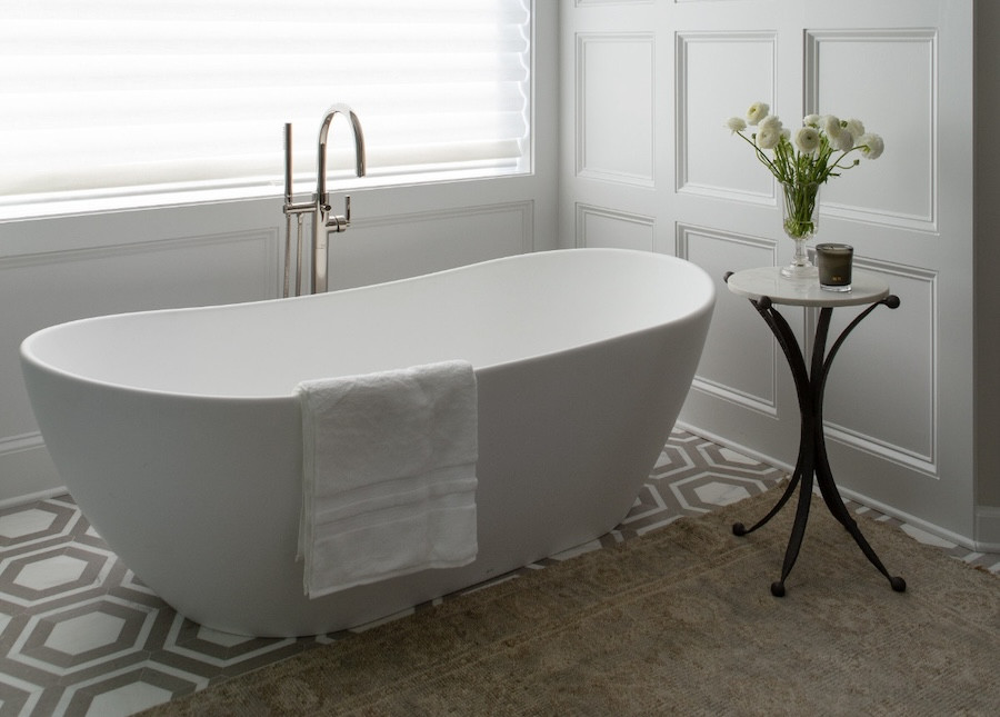 modern soaker bathtub