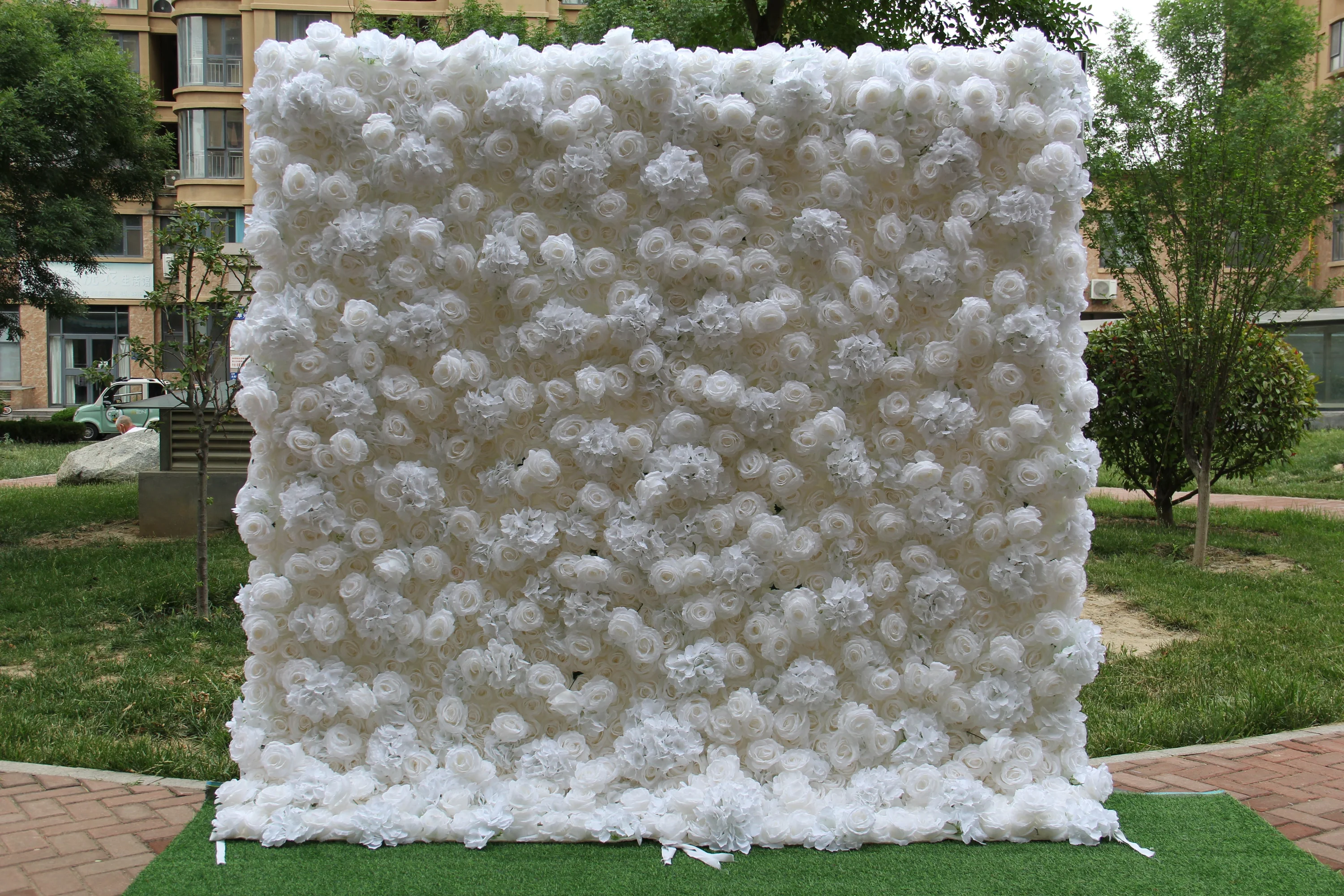 8 Foot Tall White Flower Backdrop for Photo Booths