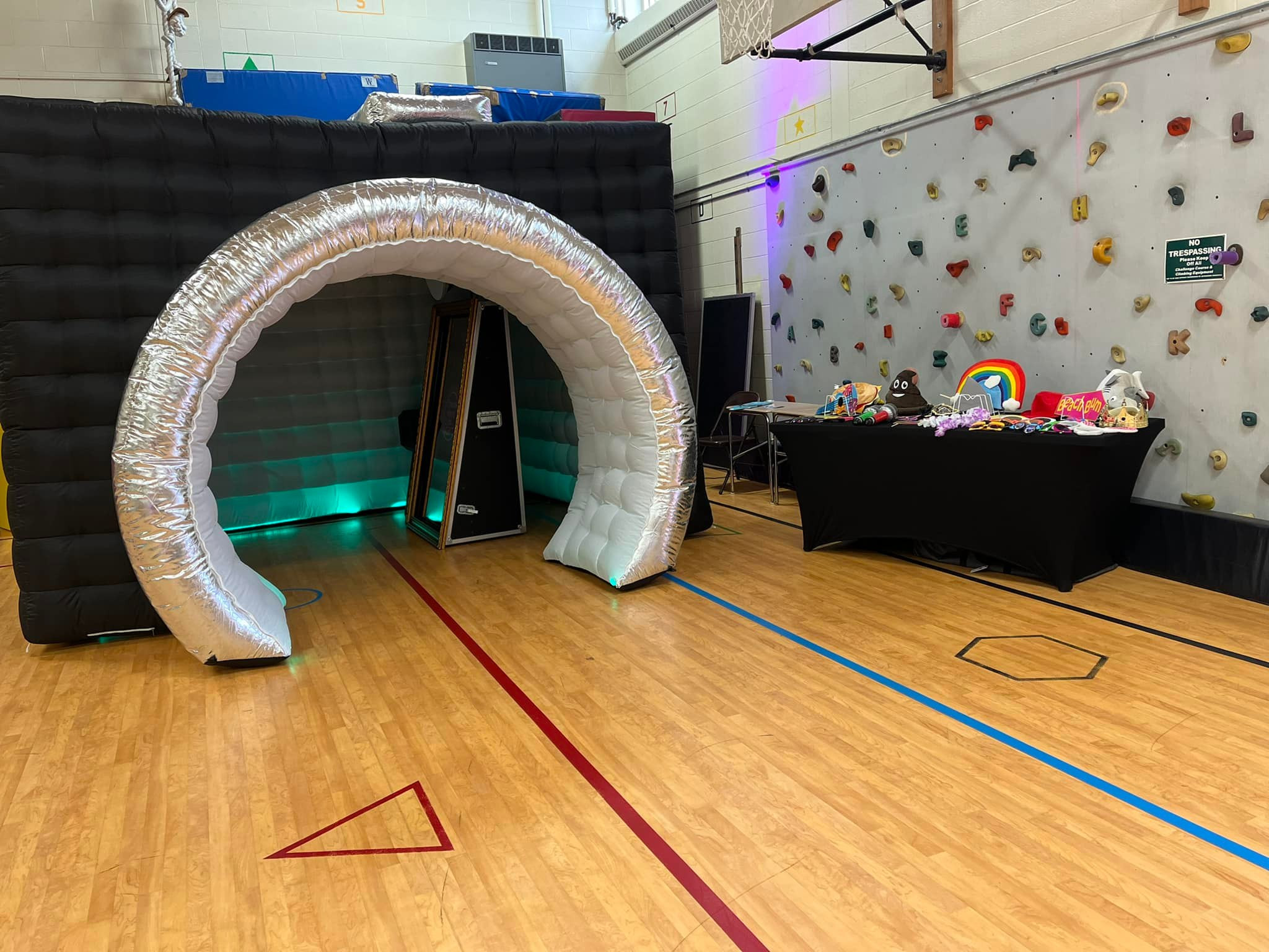 Enclosed Photo Booth
