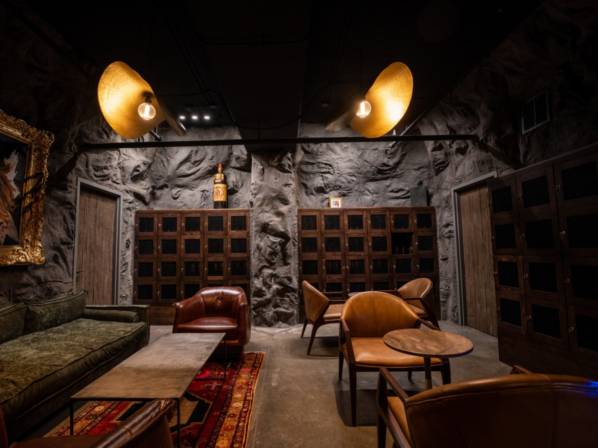 Malawi Rock Wall Panel 18' x 8'