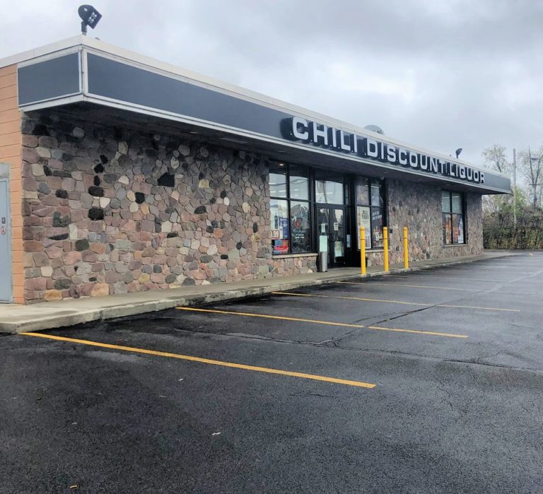 outside chili discount liquor
