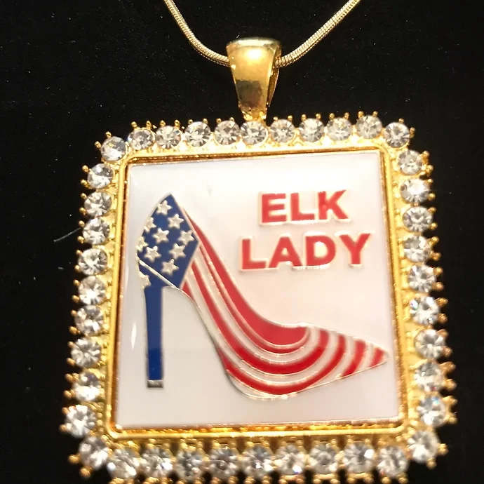 Elk Lady Medallion Set