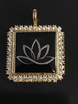 Ladies Oriental Shrine Lotus Medallion