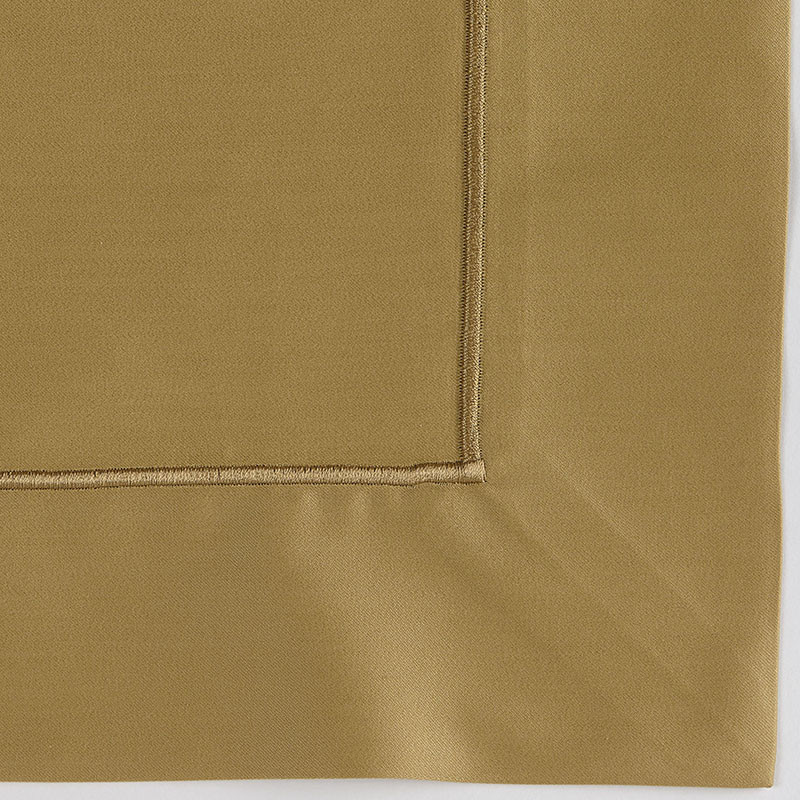 Bourdon by Celso de Lemos