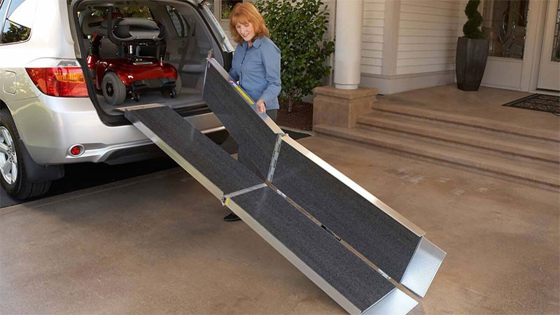 EZ-Access Suitcase Trifold AS Ramp