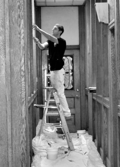 Working with ladders Painting